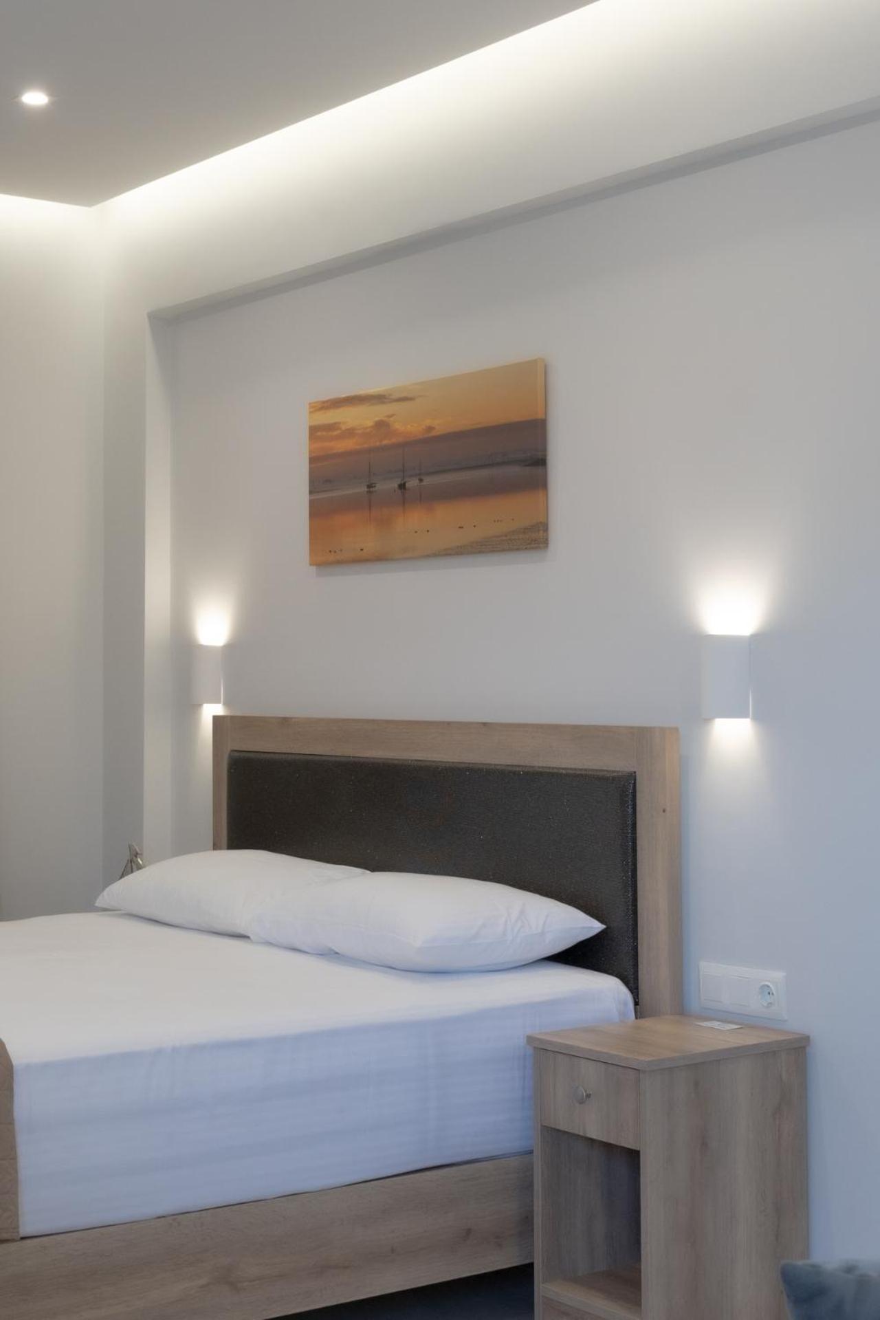 Vrasná Sunshine Rooms And Suites מראה חיצוני תמונה