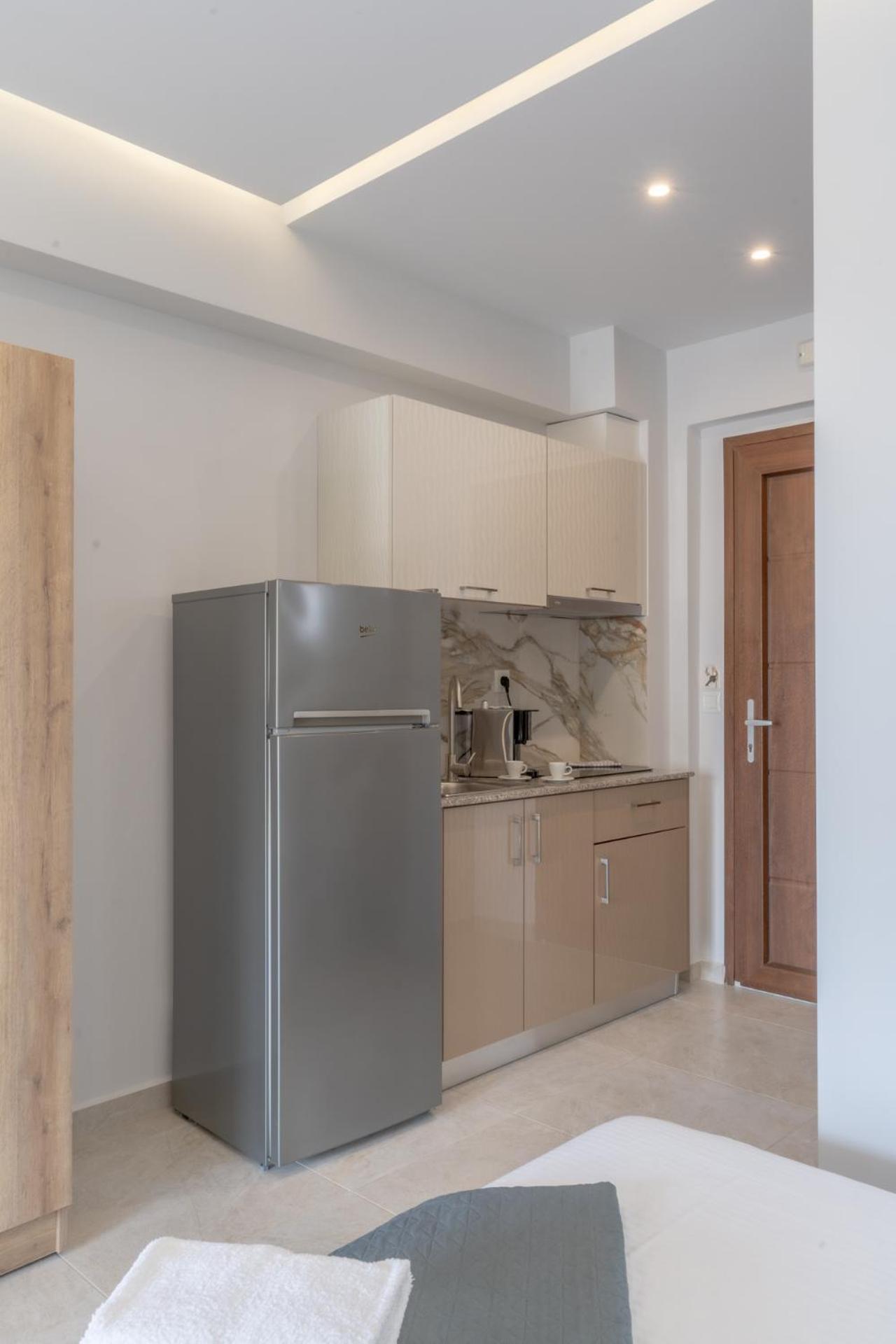 Vrasná Sunshine Rooms And Suites מראה חיצוני תמונה