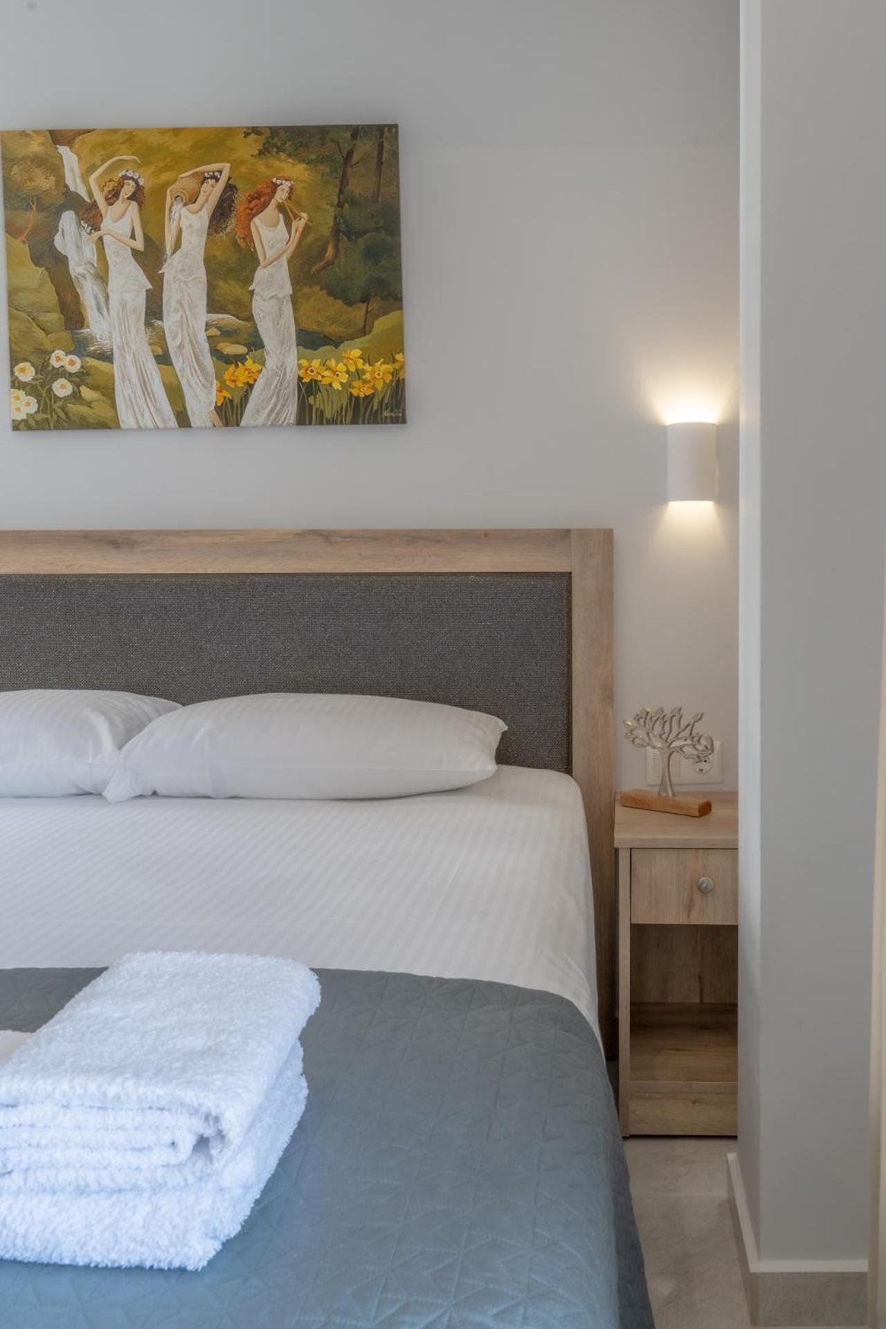Vrasná Sunshine Rooms And Suites מראה חיצוני תמונה